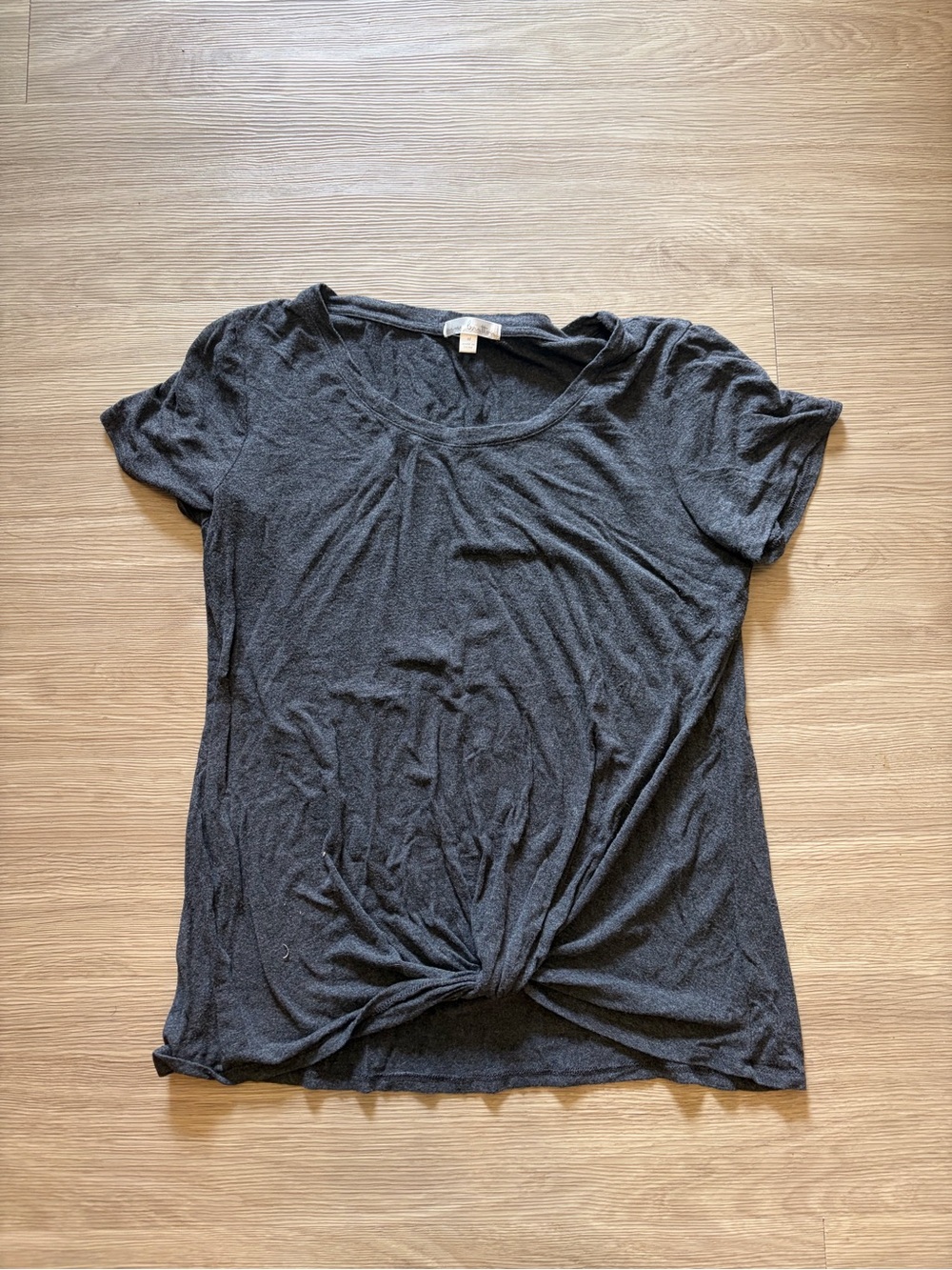 nine britton Charcoal Short-Sleeve Knot Front Tee